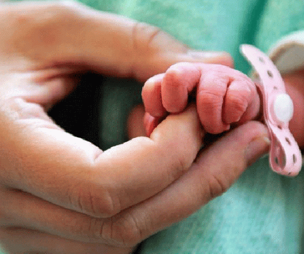 a-new-born-baby-not1436