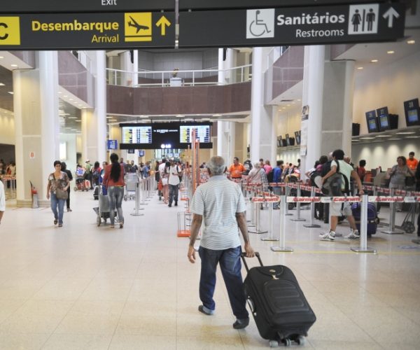 MOVIMENTAÇÃO SEGUE TRANQUILA NO AEROPORTO SANTOS DUMONT