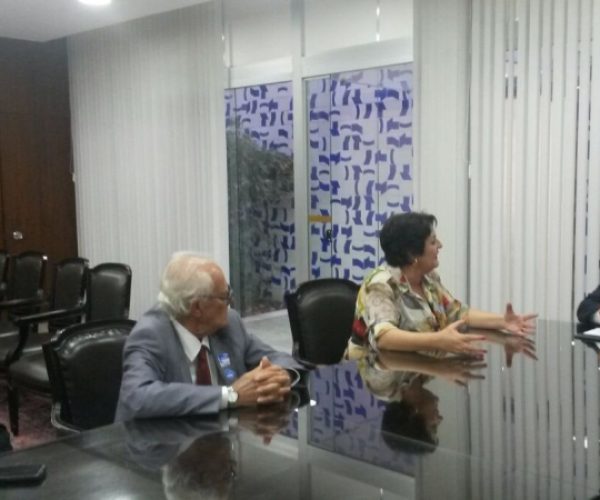 encontrorenan-not1737