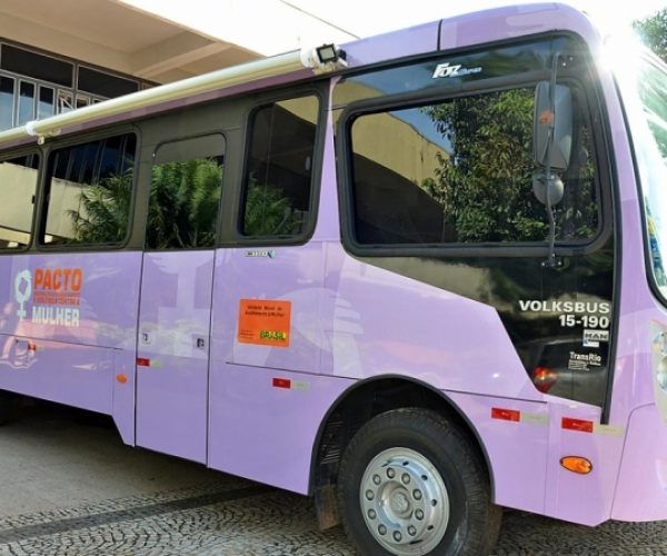 foto-1-nibus-de-acolhimento-a-mulher-zezinha-carvalho-secom-not5515-not2044