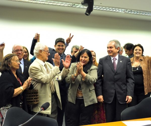 img20150617143611525715foto1464-not1752