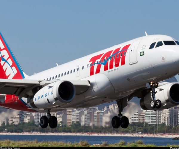 pt-tmb-tam-linhas-areas-airbus-a319-100_planespottersnet_344215-not1968